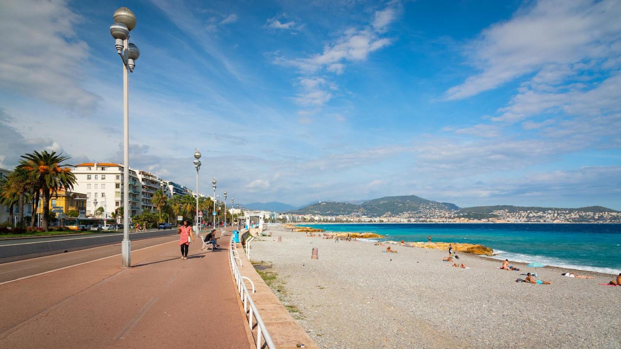 Calif, Face Tram Proche